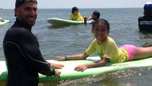 Skudinsurf_instructors_happy